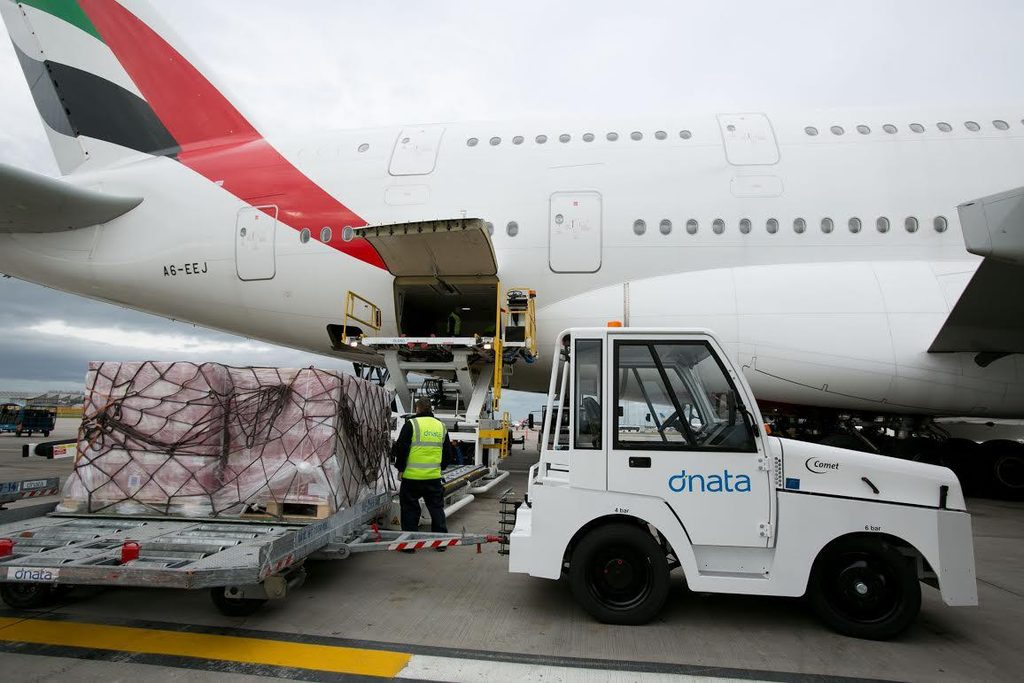 UK to Dubai cargo door to door shipping service